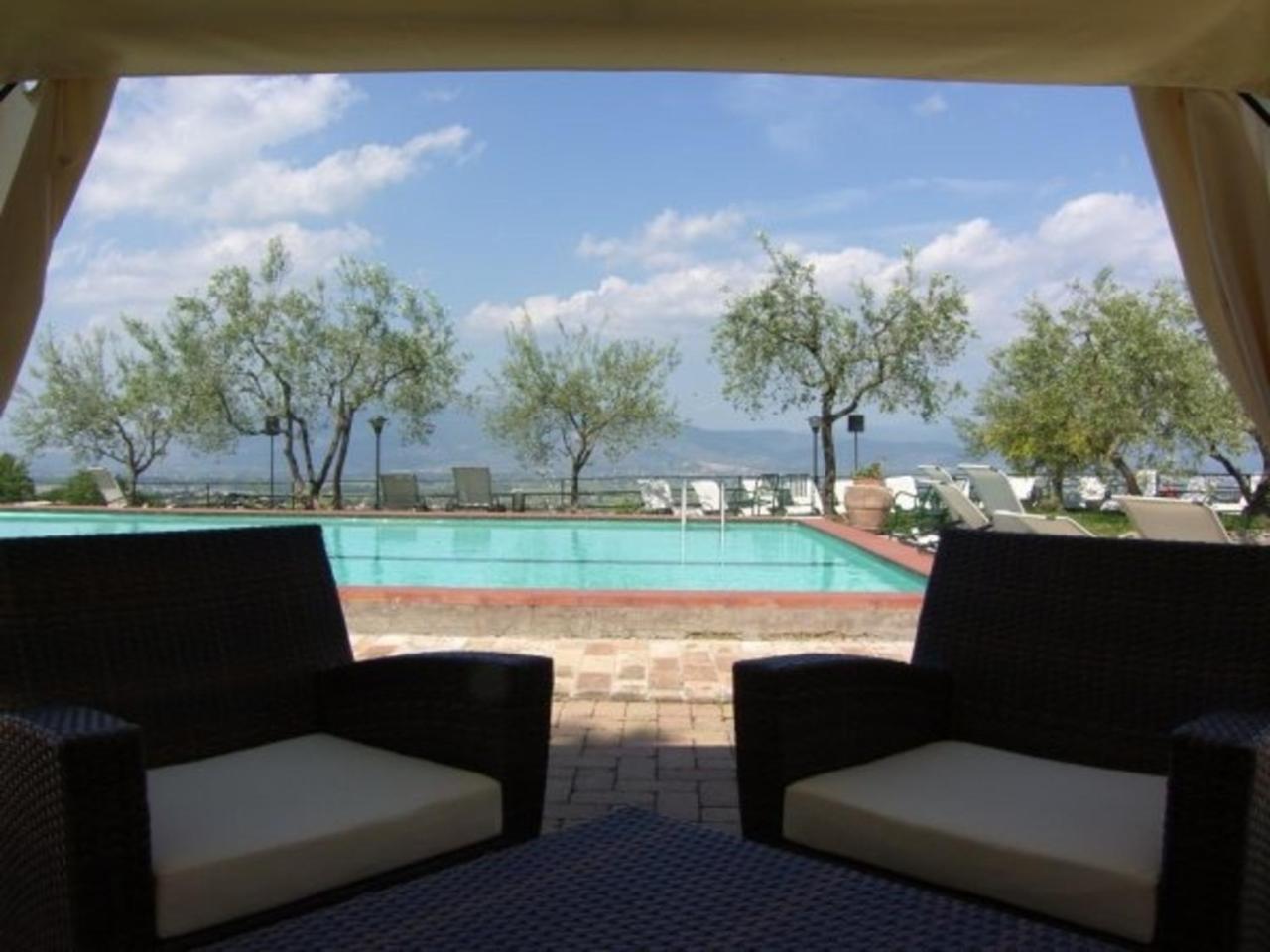 Il Poggio Dei Pettirossi Guest House Bevagna Exterior photo